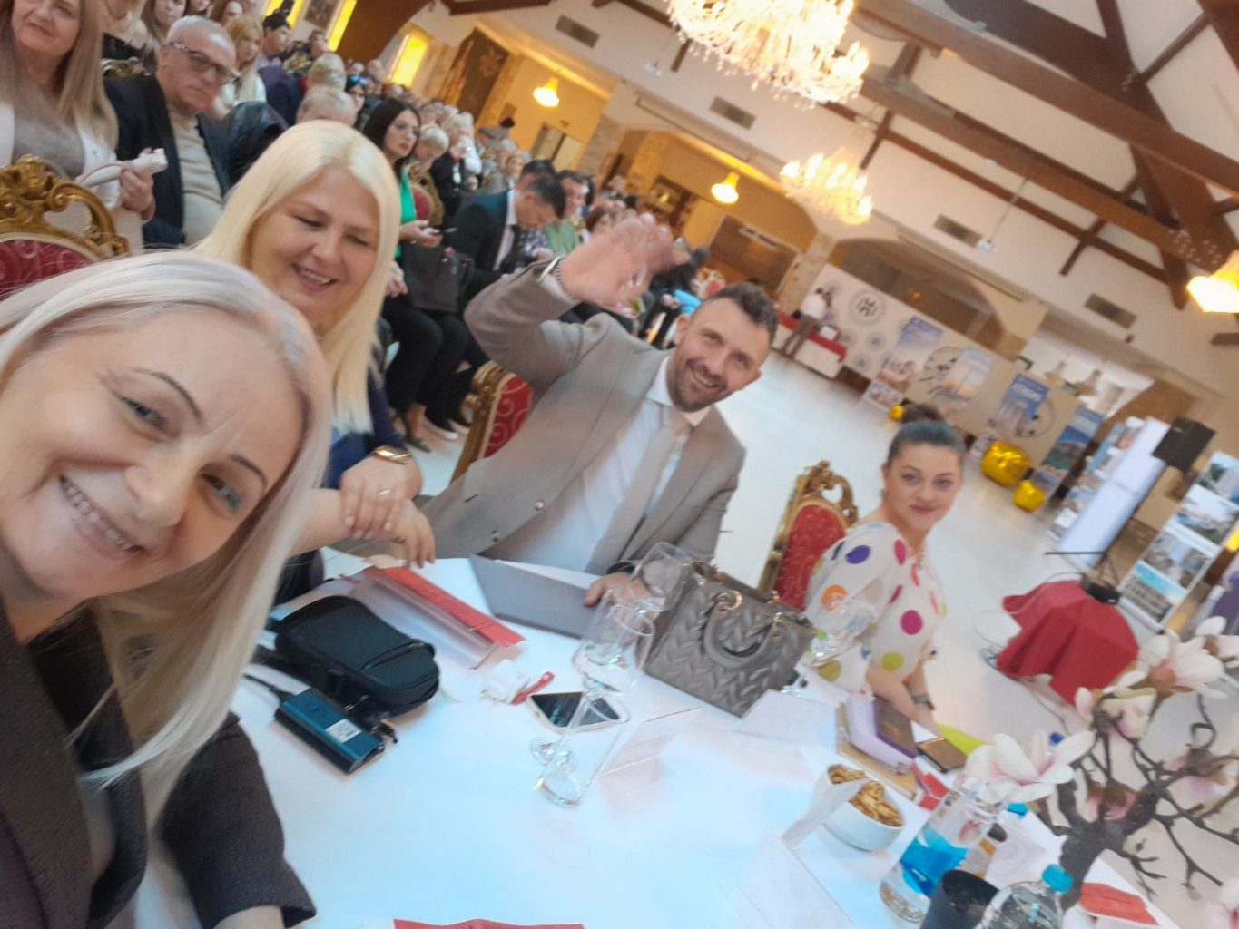 Winter WES, Vikend seminar Hotelium